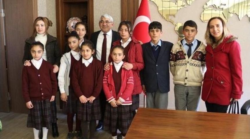 &Ouml;ğrencilerden Başkan Kara&ccedil;anta&rsquo;ya Ziyaret