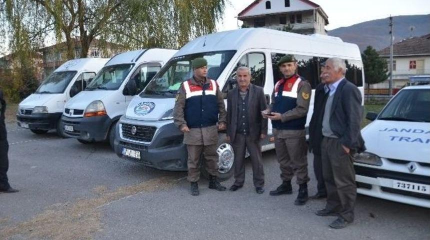 Han&ouml;n&uuml;&rsquo;de Taşımalı &Ouml;ğrenci Servis Ara&ccedil;larına Denetleme