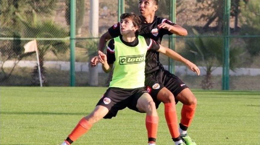 Adanaspor, A2 Takımıyla Hazırlık Ma&ccedil;ı Yaptı