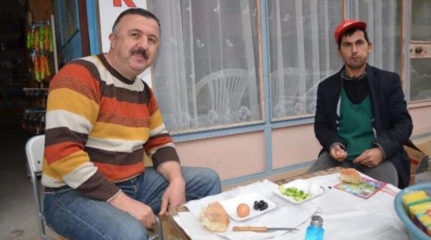 "zehirci Mehmet" 65 Yıldır Hizmet Veriyor