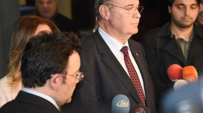 Chp Genel Başkan Yardımcısı Faik &Ouml;ztrak: