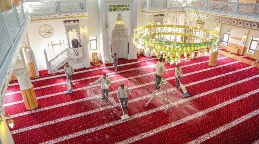 Şehitkamil&rsquo;deki Camiler Temiz Cemaat Memnun