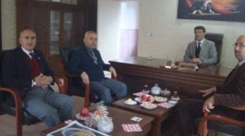 Prof. Dr. Pakiş&rsquo;ten M&uuml;ft&uuml;l&uuml;ğe Ziyaret