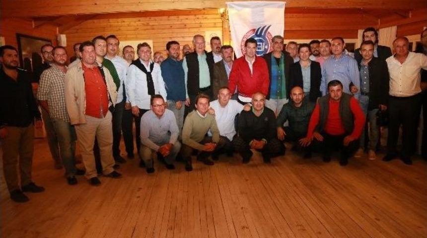 Ortakent-yahşi Gen&ccedil;lik Ve Spor Kul&uuml;b&uuml;&rsquo;ne Destekler S&uuml;r&uuml;yor