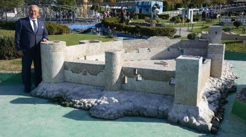 Kızkalesi, İstanbul Miniat&uuml;rk&rsquo;te