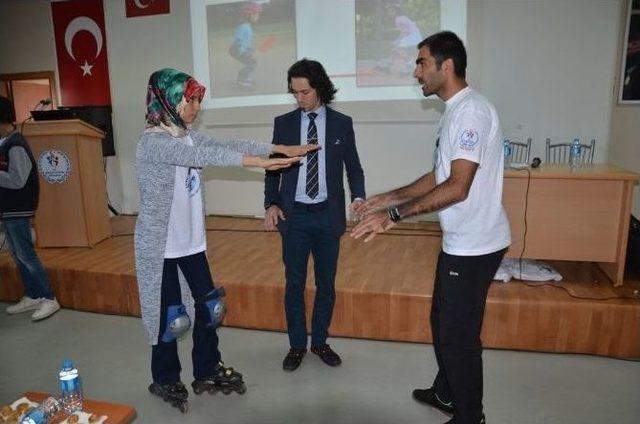 Uluslararası Profesyonel Paten Antrenör Eğitim Semineri Başladı