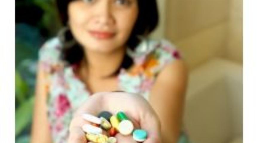 Prof. Dr. Uyanık: "kontrols&uuml;z Antibiyotik Kullanarak Karaciğerinizi Yormayın"