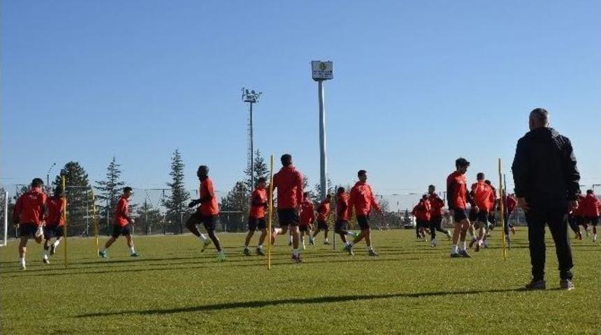 Samet Aybaba: "torku Konyaspor Karşısında Puan Ya Da Puanlar Almak İstiyoruz"