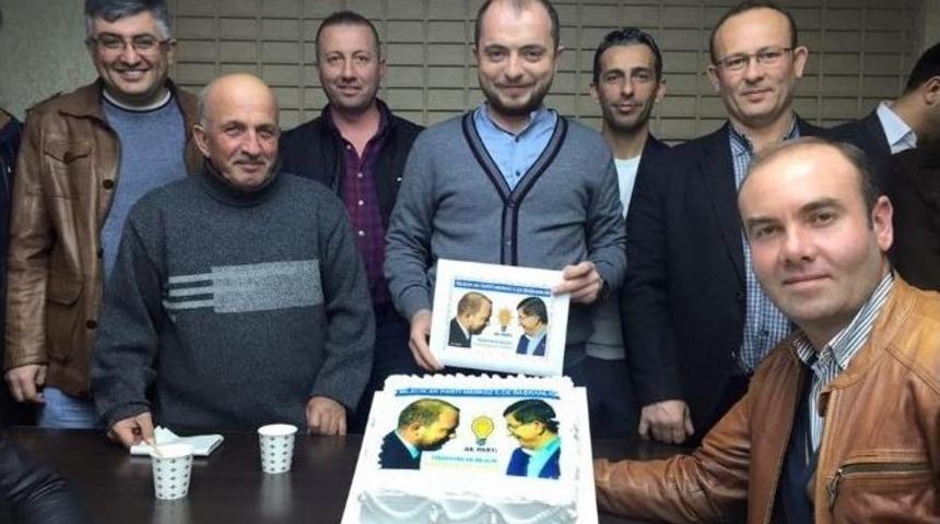 Ak Parti Bilecik Merkez İl&ccedil;e Başkanına S&uuml;rpriz Kutlama