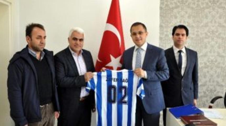 Sincikspor&rsquo;dan, Kaymakam Sağ&rsquo;a, &Ouml;zel Forma