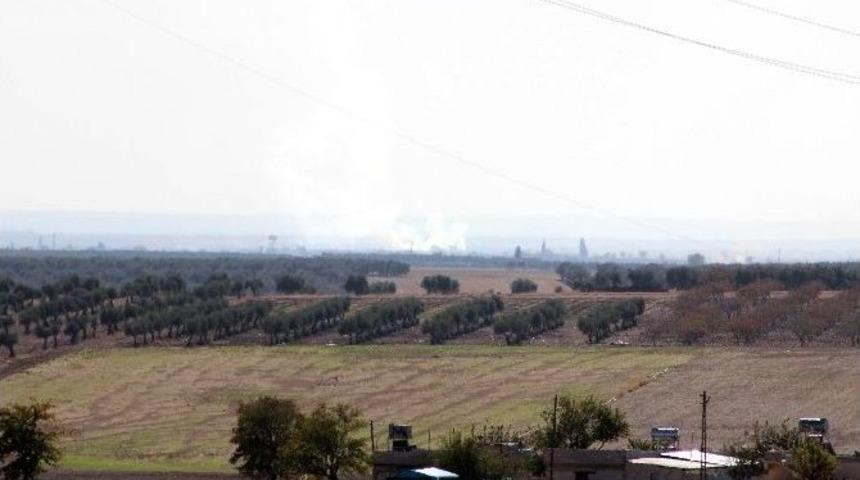 Sınırın Suriye Tarafında &Ccedil;atışmalar Aralıklarla S&uuml;r&uuml;yor