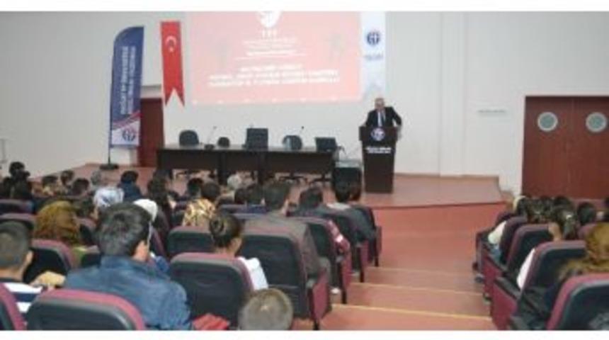 Oğuzeli Myo&rsquo;da Futbol Hakemliği Tanıtım Toplantısı