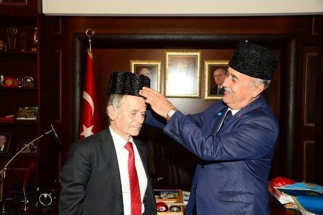 B&uuml;y&uuml;kşehir, Kırım Tatarları&rsquo;nın Liderini Ağırladı 1