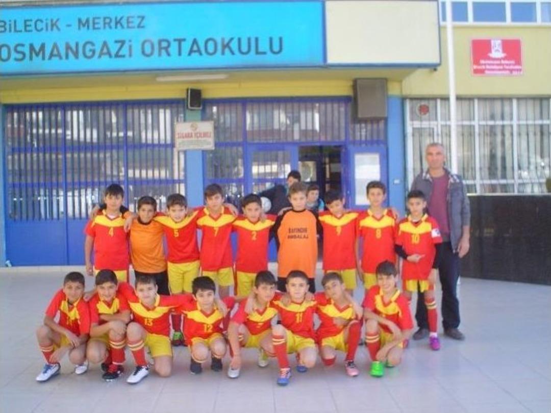 Milletvekili T&uuml;z&uuml;n Ve Bilecikspor Başkanı Cinoğlu&rsquo;dan Spora Destek