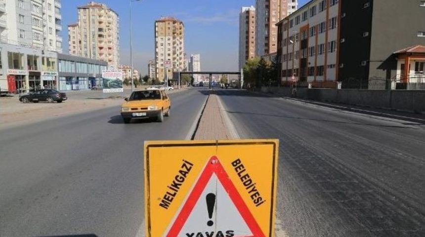 Altınoluk Mahallesinde &Ouml;ğrencilere &Ouml;zel Okul &Ouml;n&uuml;ne &Uuml;st Ge&ccedil;it