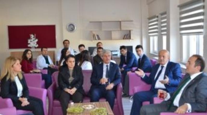 Eşrefzade Meslek Lisesi’ne Öğretmenler Odası