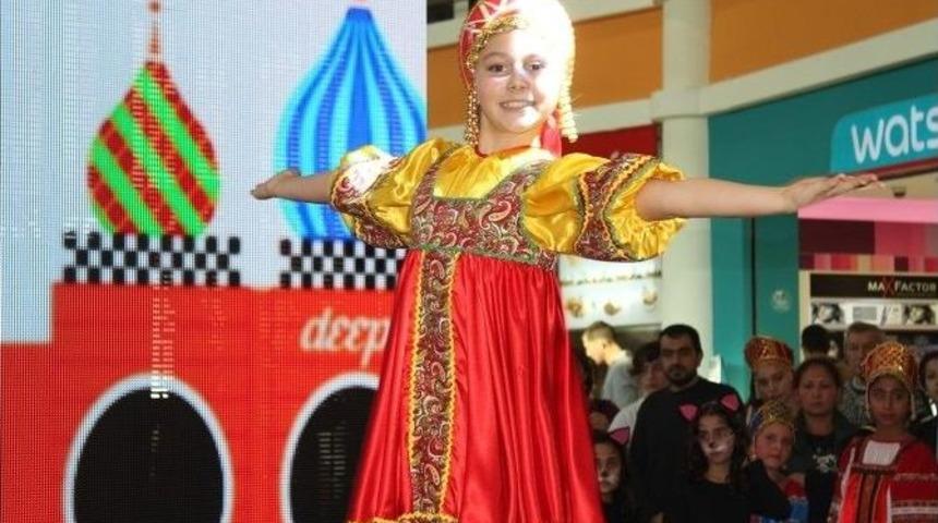 Antalya&rsquo;da 6. Rus, T&uuml;rk Ve Ukrayna K&uuml;lt&uuml;rleri Dostluk Festivali Başlıyor