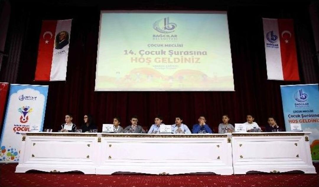 Minik &Ouml;ğrenciler &Ccedil;ocuk Şurasında Sunum Yaptı