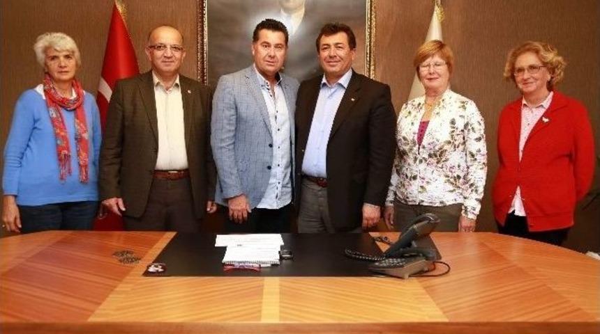 Chp Muğla İl Ve İl&ccedil;e Başkanları, Mehmet Kocadon&rsquo;a Teşekk&uuml;r Etti