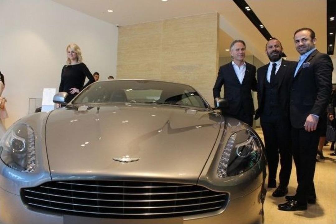 Aston Martın İzmir Showroomu A&ccedil;ıldı
