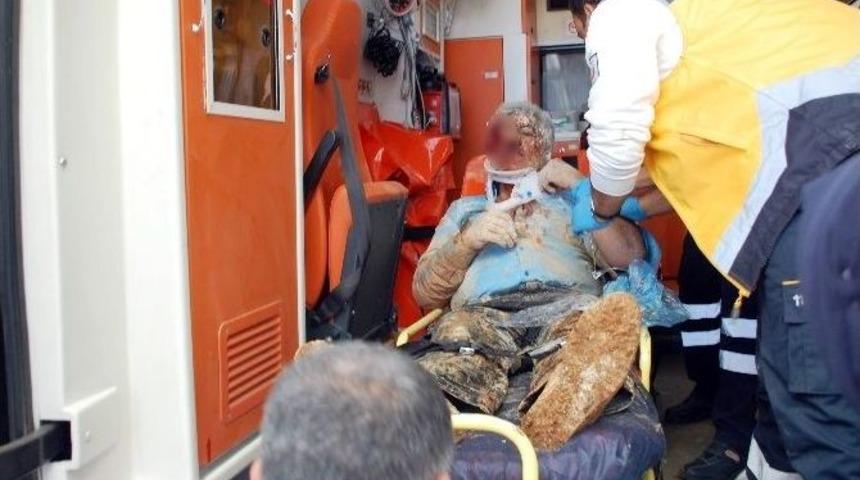 İş&ccedil;iler Bastıkları Mermeri Kesti: 4 Yaralı