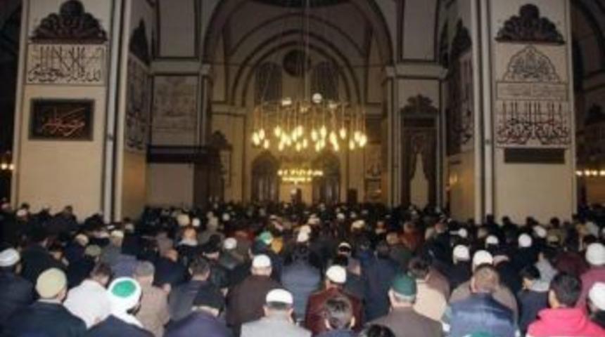 Diyanet&rsquo;ten Ter&ouml;re Karşı Cuma Hutbesi