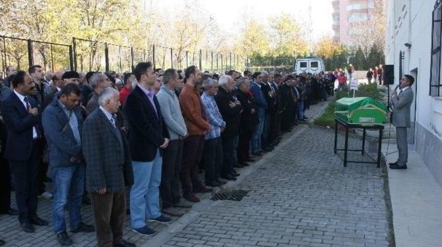 Dolandırıcılara İnanıp Kalp Krizi Ge&ccedil;iren Yaşlı Adama Son G&ouml;rev