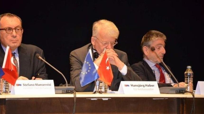 Kt&uuml;&rsquo;de "ab Ve T&uuml;rkiye; Algılar Ve Ger&ccedil;ekler" Konferansı