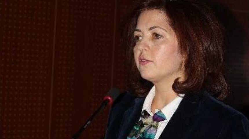 Atat&uuml;rk &Uuml;niversitesi&rsquo;nde Antibiyotikleri Doğru Kullanalım, Eldekileri Koruyalım Konferansı