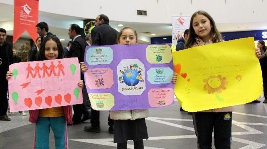 Erzurum&rsquo;da &ldquo;d&uuml;nya &Ccedil;ocuk Hakları G&uuml;n&uuml;&rdquo; Etkinliği