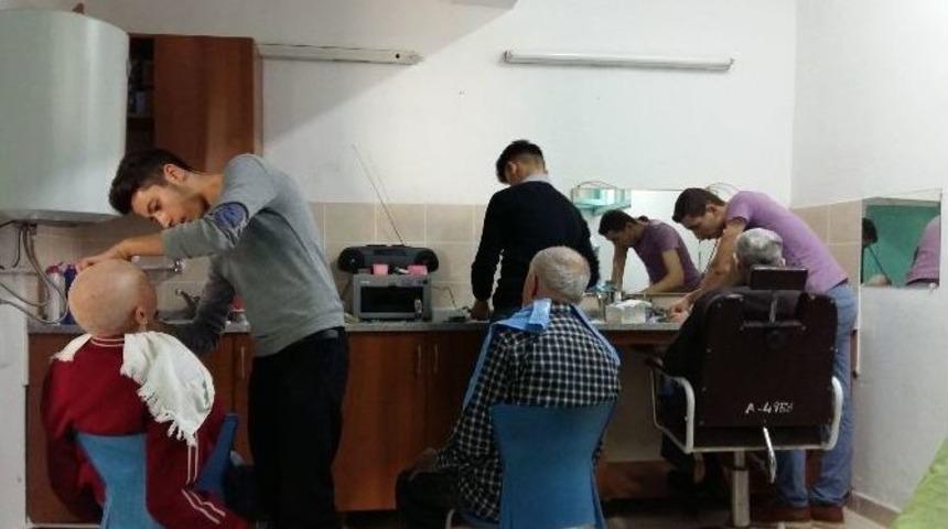 Gen&ccedil;lerden Yaşlılara Bakım