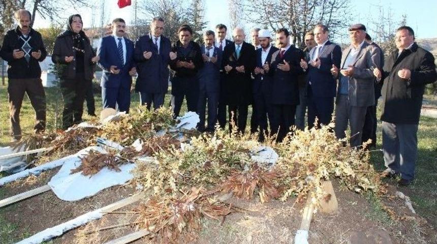 Kılı&ccedil;daroğlu Şehit Mezarını Ziyaret