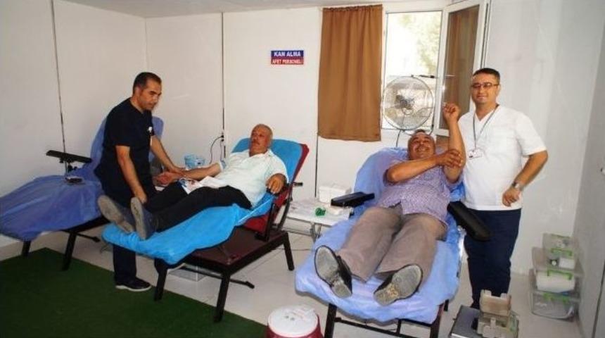 Sarıg&ouml;l&rsquo;de 100 &Uuml;nite Kan Toplandı