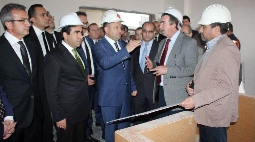 Bilim, Sanayi Ve Teknoloji Bakanı Fikri Işık: