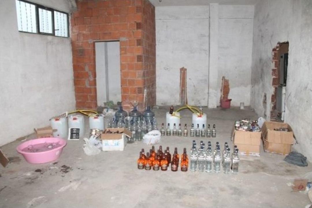 Bursa&rsquo;da Nefes Kesen Sahte İ&ccedil;ki Operasyonu...