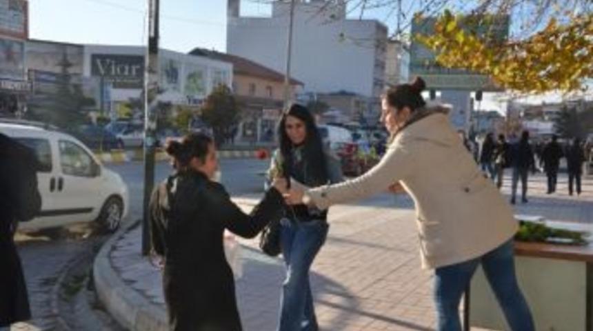 25 Kasım Kadına Y&ouml;nelik Şiddete Karşı Uluslararası Dayanışma Ve M&uuml;cadele G&uuml;n&uuml;