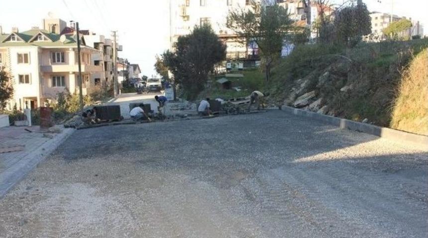 Ak&ccedil;akoca Belediyesi &Ccedil;&ouml;z&uuml;m &Uuml;reterek Yoluna Devam Ediyor