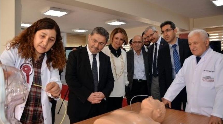 Bezmialem Vakıf &Uuml;niversitesi&rsquo;nde D&uuml;nya Standatlarında T&uuml;rkiye&rsquo;nin İlk En Kapsamlı Osce Ve Beceri Laboratuvarı A&ccedil;ıldı