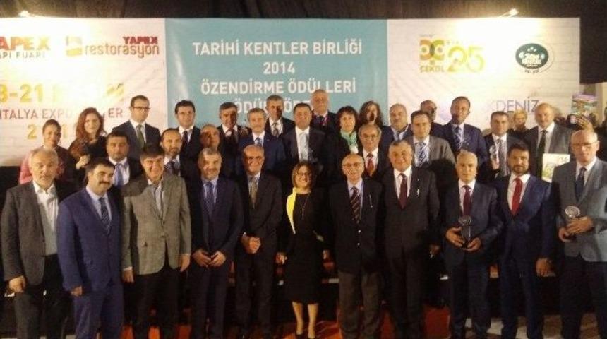 Tarihi Kentler Birliği&rsquo;nden Tarihi Kent Tire&rsquo;ye &Ouml;d&uuml;l