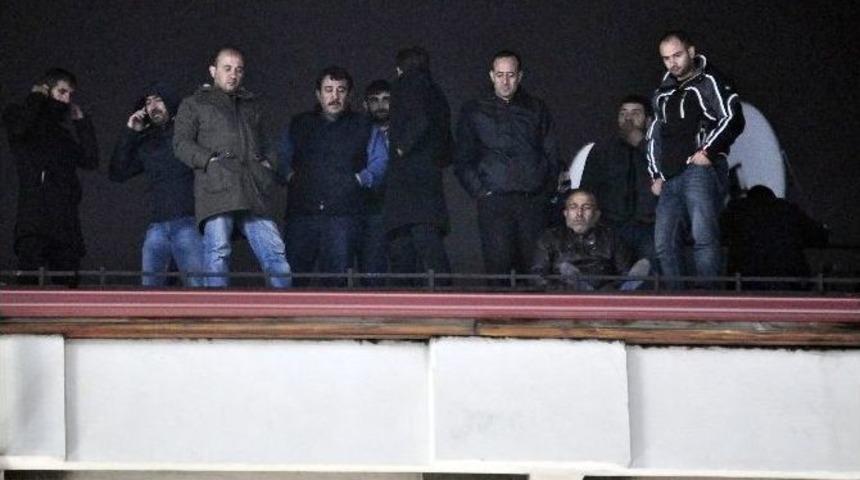 Sidemir İş&ccedil;ilerini 4 Saat Sonra &Ccedil;atıdan Chp&rsquo;li Vekil İndirdi