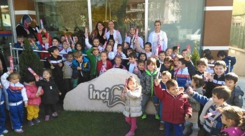 K&uuml;lt&uuml;rl&uuml; Minikler Diş&ccedil;iye Gittiler