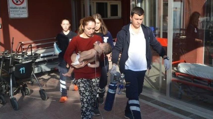 Yangında Dumandan Etkilenen 2&rsquo;si &Ccedil;ocuk 4 Kişi Hastaneye Kaldırıldı