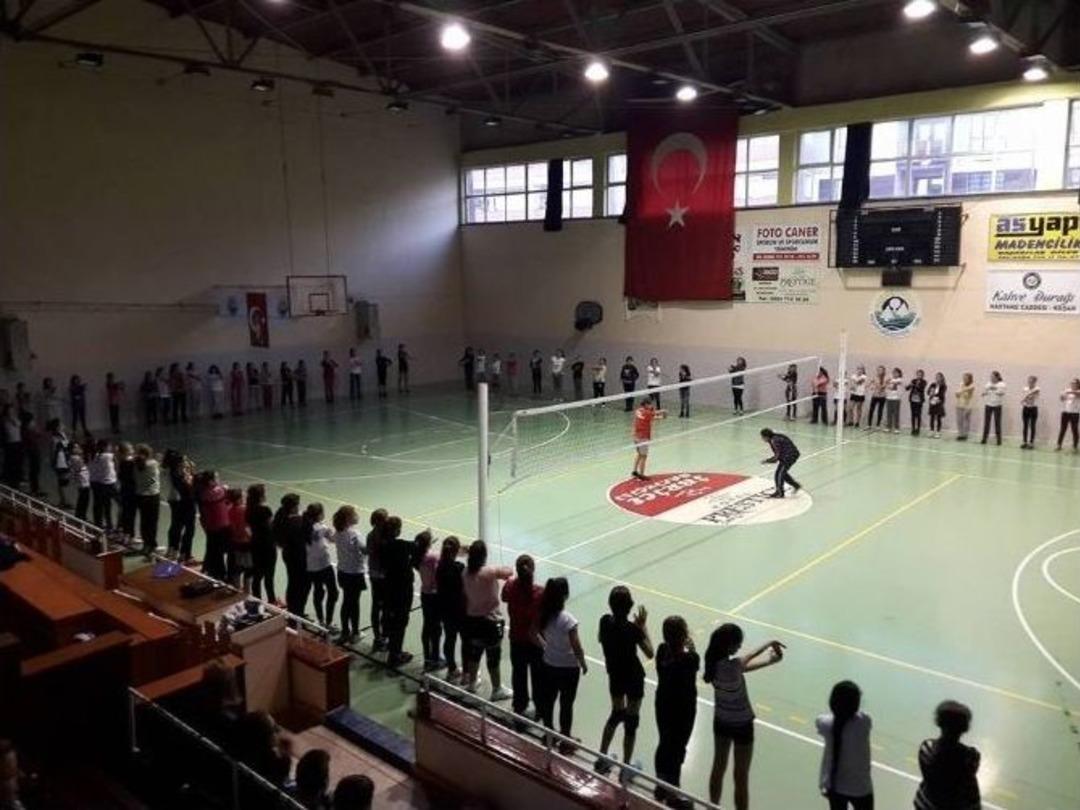 Keşan&rsquo;da Voleybola B&uuml;y&uuml;k İlgi