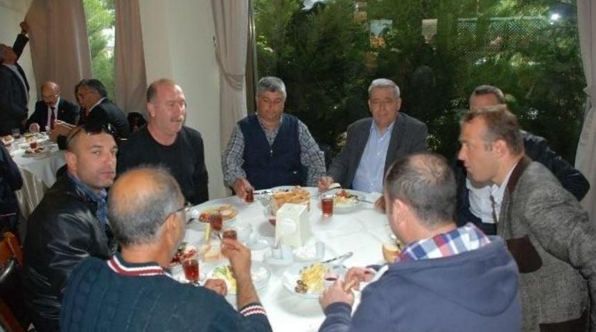 Didim Chp&rsquo;de Yeni Delegeler Kahvaltıda Buluştu