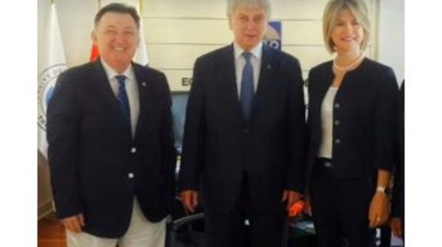 Y&ouml;netim Danışmanlığı Zirvesi İlk Kez İzmir&rsquo;de D&uuml;zenleniyor