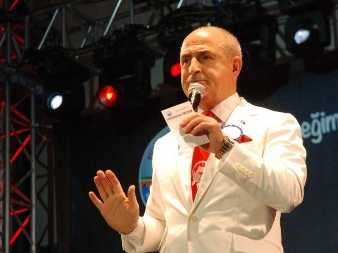 B&uuml;y&uuml;k&ccedil;ekmece&rsquo;de &Ouml;ğretmenler G&uuml;n&uuml; Balosuna Yoğun İlgi