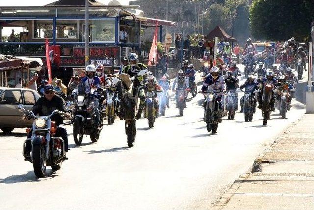 Alanya’da Motokros Heyecanı Başladı