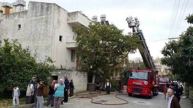 Oturdukları Evde Yangın Çıkan Suriyeliler, Evi Bırakıp Kaçtılar