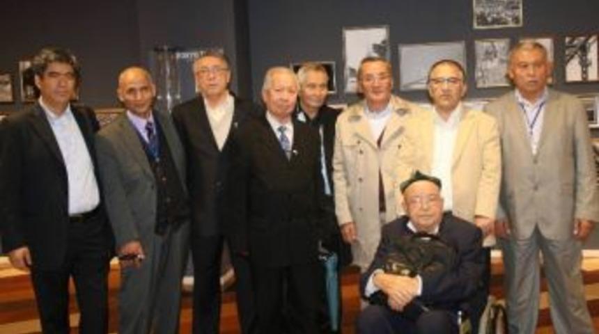 Doğu T&uuml;rkistan S&uuml;rg&uuml;n H&uuml;k&uuml;meti&rsquo;nde Yeni G&ouml;revler Belli Oldu