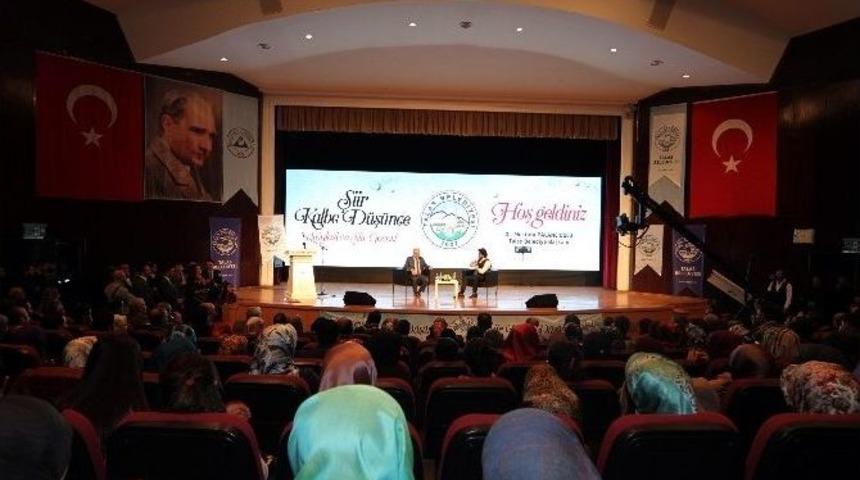 Talas&rsquo;ta Şiir Ve S&ouml;yleşi Dolu Unutulmaz Gece